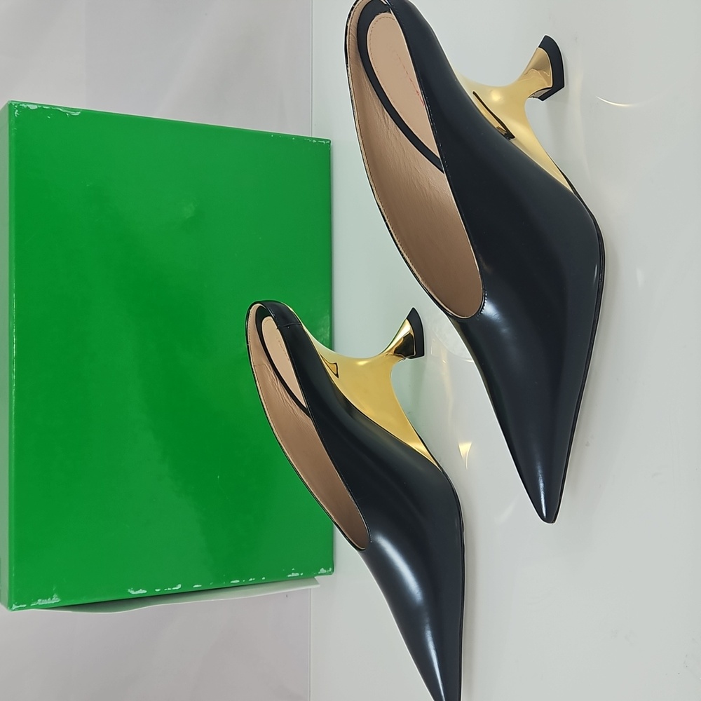 NEW! Bottega Veneta Black and Gold Rocket Heel Mules Size 7 - Picture 4 of 16